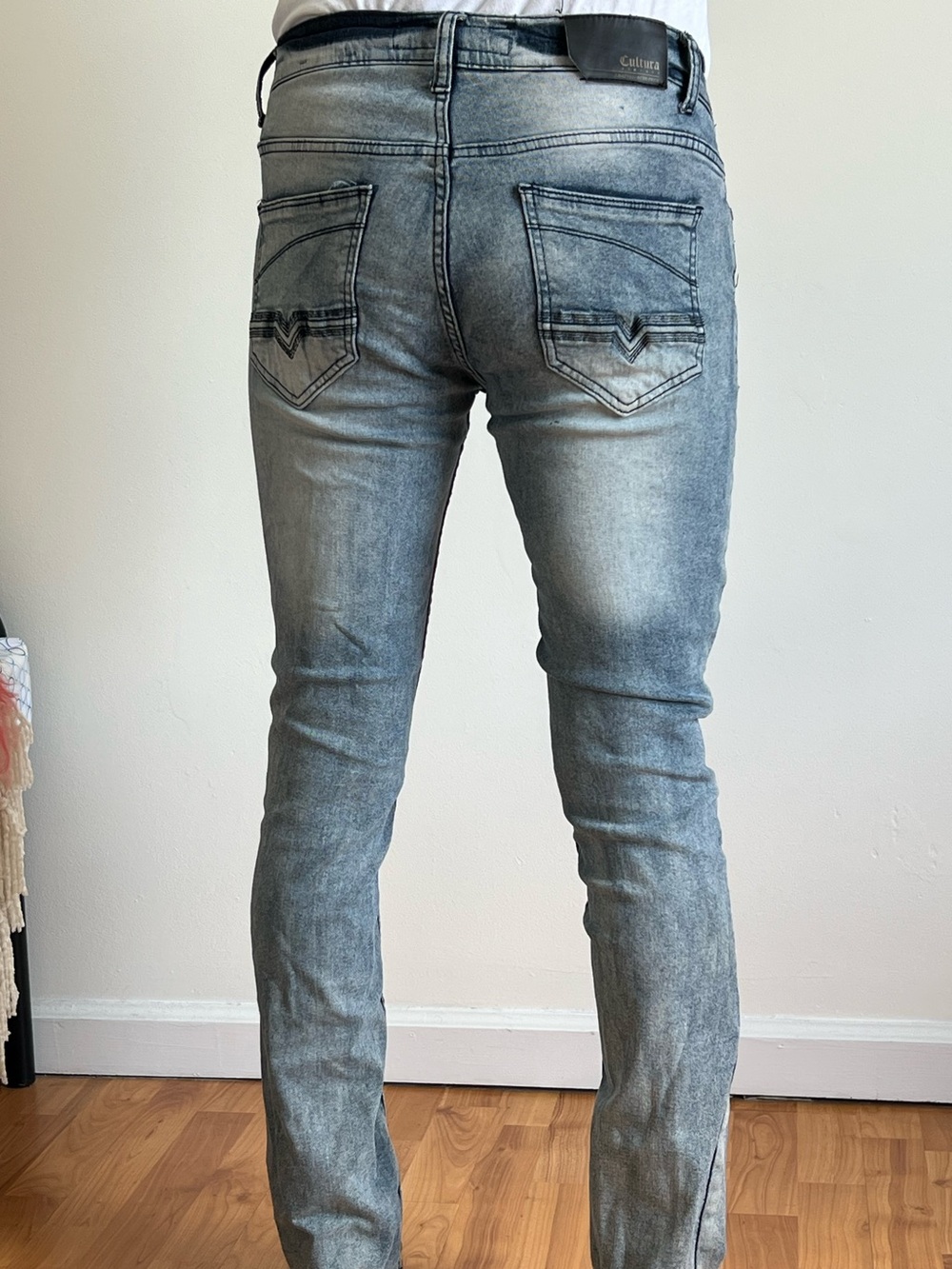 Cultura Slim Fit Men's Jeans in Washed Light Blue